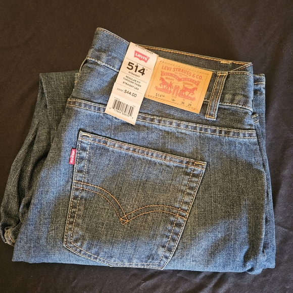 NWT Levis Strauss Straight leg Jeans - Picture 2 of 12